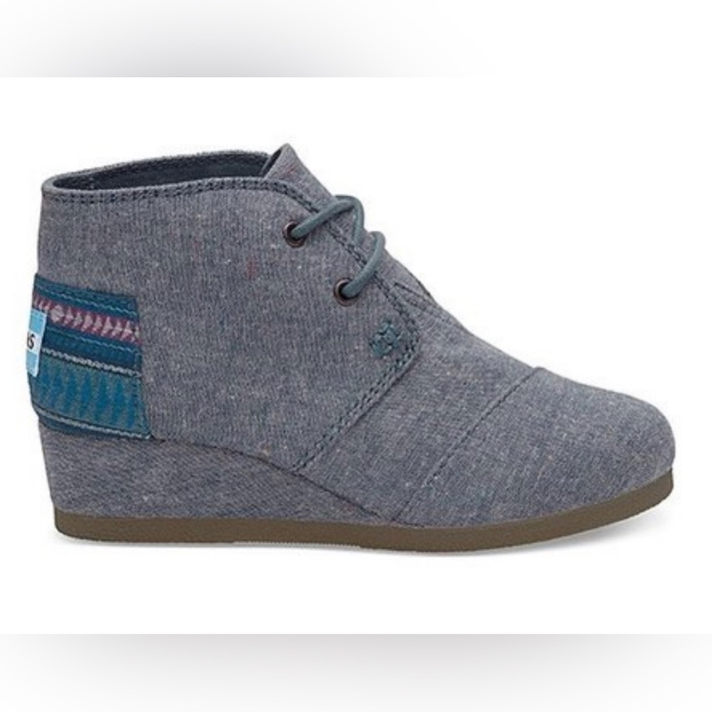 *NEW*Toms Blue Multi Speckle Chambray Youth Desert Wedges Boots size 6